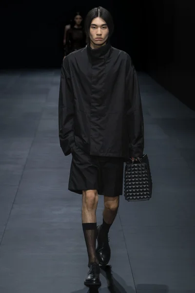 Look 63